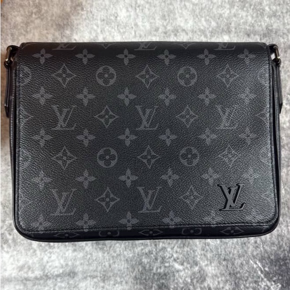 Louis Vuitton and Dior pack of 4 comes with all fiscal receipt items all real - Picture 1 of 6